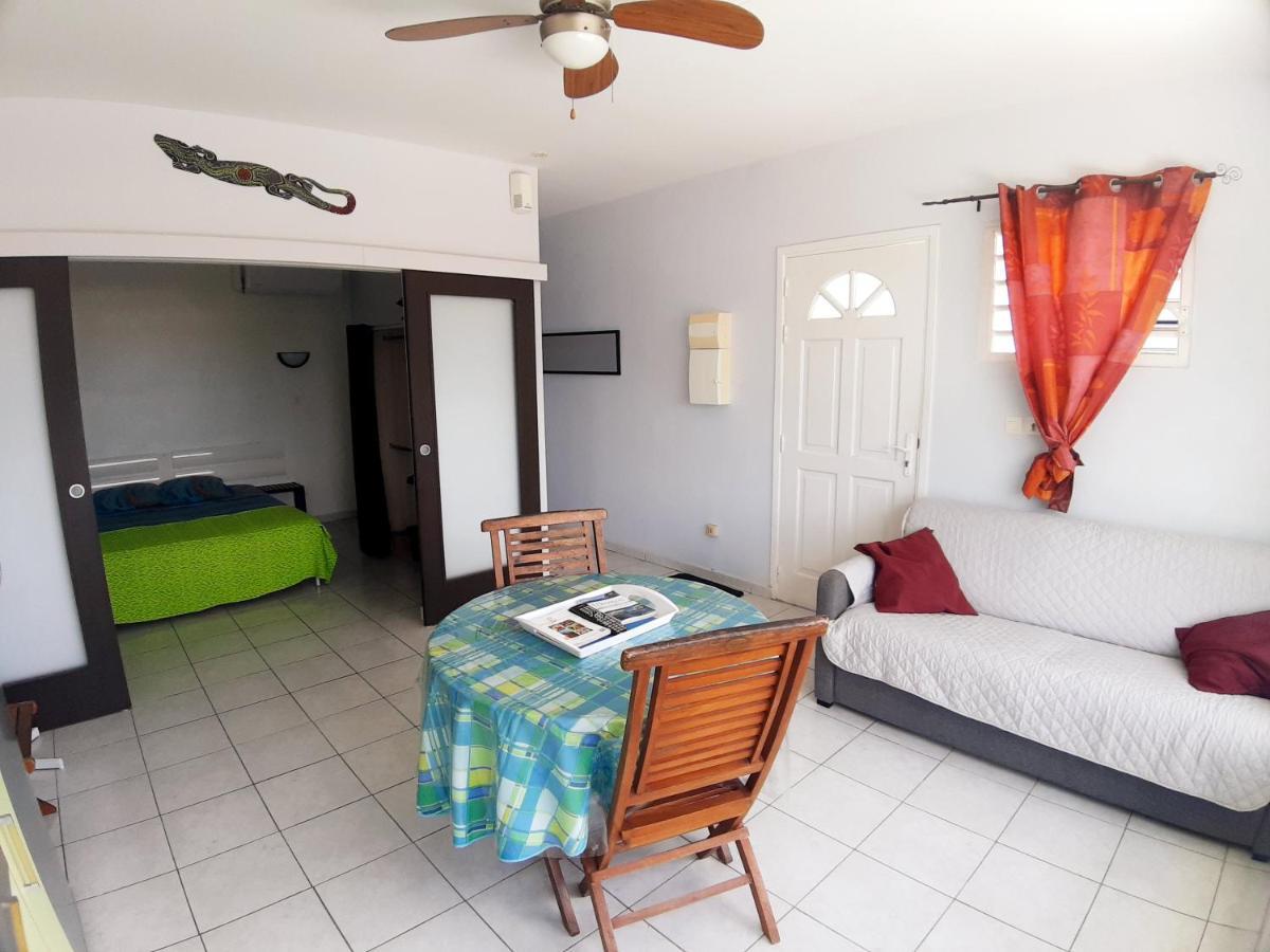 Akate Apartment Ле Троа-Илет Екстериор снимка