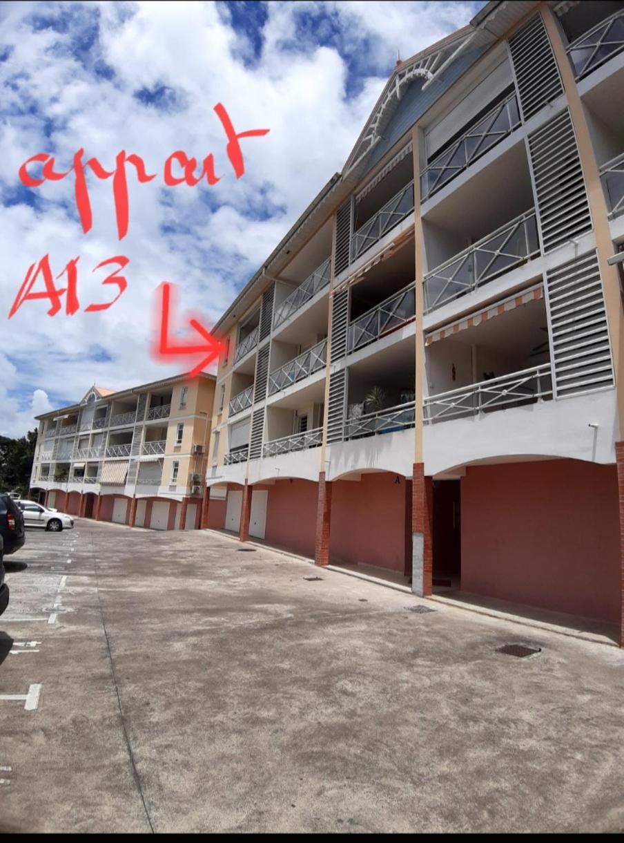 Akate Apartment Ле Троа-Илет Екстериор снимка